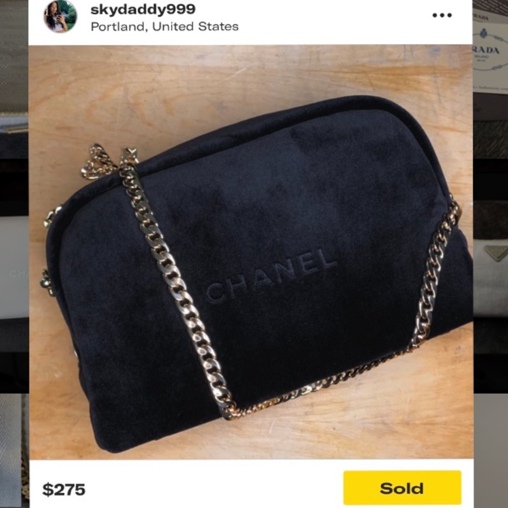 *SOLD* Chanel crossbody